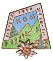 1960. "KGM Vasas T.E. 1960 200km-ért" zománcozott, havasi gyopárral díszített jelvény (30x30mm) T:2- zománchiány