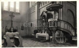 Munkács, Mukacheve; Római Katolikus templom, belső a szószékkel / Roman Catholic church interior with the pulpit (EK)