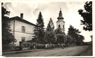 Nagyberezna, Velikij Bereznij; Szolgabíróság a Görög keleti templommal / courthouse with the Orthodox church (EM)