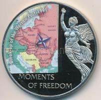 Libéria 2006. 10$ "Szabadság pillanatai - A Varsói Szerződés felbontása 1991" multicolor, tanúsítvánnyal T:PP kissé ujjlenyomatos  Liberia 2006. 10 Dollars "Moments of Freedom-Break-up of the Warsaw Pact 1991" multicolor, with certificate C:PP small fingerprint