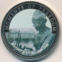 Libéria 2001. 10$ "Szabadság pillanatai - Gandhi élete 1869-1948." multicolor, tanúsítvánnyal T:PP felületi karc Liberia 2001. 10 Dollars "Moments of Freedom - Gandhi's life 1869-1948." multicolor with certificate C:PP slightly scratched