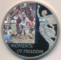 Libéria 2006. 10$ "Szabadság pillanatai - Woodstock-i Fesztivál 1969" multicolor, tanúsítvánnyal T:PP   Liberia 2006. 10 Dollars "Moments of Freedom-Woodstock Festival 1969." multicolor, with certificate C:PP