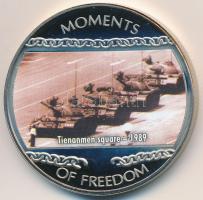 Libéria 2004. 10$ "Szabadság pillanatai - Tienanmen tér 1989" multicolor tanúsítvánnyal T:PP felületi karc Liberia 2004. 10 Dollars "Moments of Freedom - Tienanmen square 1989" multicolor with certificate C:PP slightly scratched