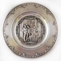 Vegyes ón tétel: porcelánbetétes kávés készlet (csésze+alj, cukortartó), 2 db fali dísztál, hamutart...