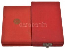 1951. "Közbiztonsági Érem" ezüst fokozata a rendőrség tagjai részére, zománcozott kitüntet...