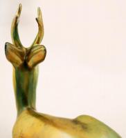 Eozin mázas Zsolnay őzbak, jelzett, restaurált, apró kopásnyomokkal, m: 11,5 cm