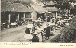 Tonkin, Un marché dans une ville Tonkinoise / Vietnamese folklore, Market (non PC)