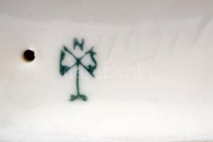 Ens játszó kislány porcelán figura, kézzel festett, jelzett, apró kopásnyomokkal, m: 10,5 cm