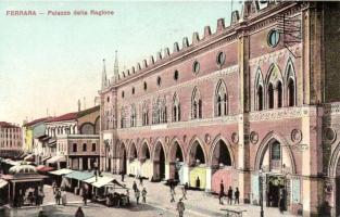 Ferrara, Palazzo della Ragione / palace, market