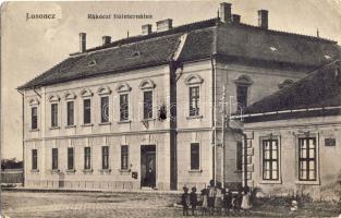 Losonc fiúinterntátus (EK)