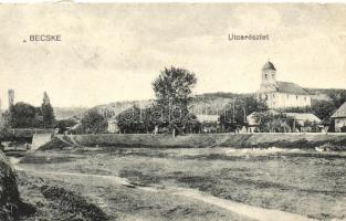 Becske, utcarészlet (kis szakadás / small tear)