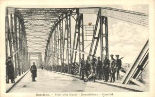 Komárom, Komárno; Dunahíd, csehszlovák katonákkal / Danube bridge with Czechoslovakian soldiers