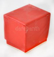 Filigrán szovjet fűszertartó, jelzett, kis kanállal, eredeti dobozában, üveg betéttel, m:7 cm