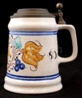 Ón fedeles sörös korsó, kézzel festett, jelzés nélkül, hibátlan, m:17 cm