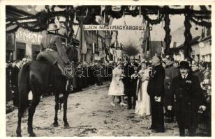 1938 Losonc, Lucenec; bevonulás, magyar katona lovon, ünneplő tömeg / entry of the Hungarian troops, soldier on horse, celebrating masses, 'Losonc visszatért' So. Stpl.