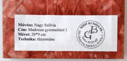 Nagy Szilvia (1963-): Madonna gyermekkel I. Tűzzománc, fém lemez, jelzett, keretben, 24×12 cm