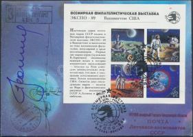 Alekszej Leonov (1934- ) és Vlagyimir Dzsanibekov (1942- ) orosz űrhajósok aláírásai emlékborítékon /  Signatures of Aleksey Leonov (1934- ) and Vladimir Dzhanibekov (1942- ) Russian astronauts on envelope