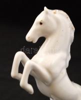 Ágaskodó ló figura. Jelzés nélkül, kopott aranyozással, hibátlan. 14 cm