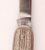 Kés tétel: Két szaru nyelű hal és vajazókés és két bicska