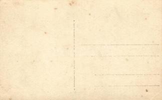 10 db 1920 és 1930 közötti fotó képeslap a Magyar Királyi Folyamőrség budapesti parancsnokságáról. C...