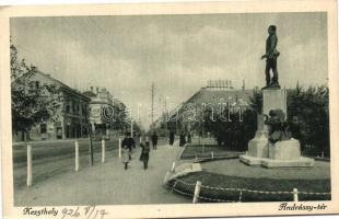 Keszthely, Andrássy-tér, Gróf Festetics szobor (EK)