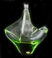 Jelzett (Bohemia) anyagában színezett üveg kosár, hibátlan, m:20 cm