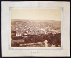 cca 1880 Trieszt, a Hotel Aquilla ablakából, G. Wulz fotó kartonra kasírozva, 25x31cm