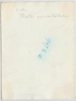 cca 1939 Tűzoltó egyenruhában, fotó, hátulján feliratozva, 12×9 cm