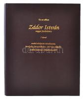 Zádor István 7 darab eredeti rézkarca Jeruzsálemről. Számozott album. Szolnok, 1995. Viktoria Kft. 1 lev. 7 t. (rézkarcok). 14 hártyapapír előzékkel. A rézkarcokat sokszorosította Pataky Béla grafikusművész, az albumokat készítette Tarapcsik Sándor könyvkötészete, Kecskemét. Aranyozott, díszes műbőr mappában. Számozott, alacsony sorszámú példány (058. sz.)