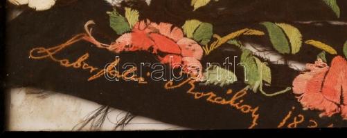 1835 Jókainé Laborfalvi Róza (1817-1886) által készített, nevével kihímzett virágos szövet üveglapok...