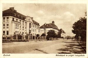 Szolnok bábaképző