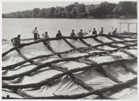 1961, 1975, 1983 Tisza-parti védművek rőzséből, műanyag fóliából és betonelemkből három különböző id...