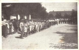 A sok százéves és híres jáki templom tövében tesznek fogadalmat a cserkészek, a 48., 49., 50., 51., 52. cserkészcsapatok Jákon / The Hungarian scout groups 48th, 49th, 50th, 51st, 52nd taking an oath at Ják, Hungary (kis szakadás / small tear)