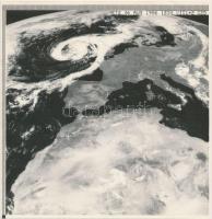 1986 Műholdfelvételek a Földről, 3 db fénykép, 21x21 cm