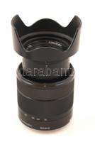 SONY 18-55mm f/3,5-5,6 (SEL-1855) zoomobjektív. Kizárólag E-bajonettes fényképezőgépekkel kompatibilis. Szűrőméret 49 mm, tömeg: 194 g Tartozik hozzá első-hátsó objektívsapka és napellenző.