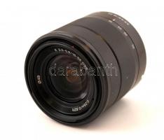 SONY 18-55mm f/3,5-5,6 (SEL-1855) zoomobjektív. Kizárólag E-bajonettes fényképezőgépekkel kompatibil...
