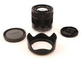 SONY 18-55mm f/3,5-5,6 (SEL-1855) zoomobjektív. Kizárólag E-bajonettes fényképezőgépekkel kompatibil...