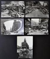 1975-1976 Budapest, Felszabadulás téri ramazuri, 21 db vintage fotó, 9x13 cm