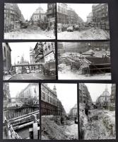 1975-1976 Budapest, Felszabadulás téri ramazuri, 21 db vintage fotó, 9x13 cm