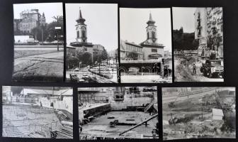 cca 1972-1975 Budapest, Kálvin téri aluljáró rendszer építése, 21 db vintage fotó jelzett, feliratozott, 9x13 és 9x14 cm