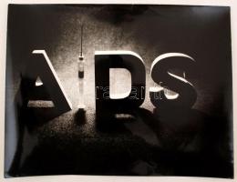 cca 1985 Bárkány Eszter: AIDS, feliratozott vintage fotóművészeti alkotás, 30x40 cm