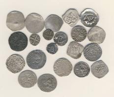 Érdekes középkori Ag hagyaték tétel 21db benne többek között magyar,bajor,osztrák, jobbak, egyoldalú veretek, egyéb! T:2,3