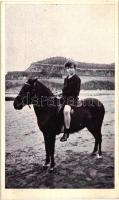 Ottó koronaherceg lóháton, kiadja Dr. Patek Ferenc / Otto the Crown prince on horse