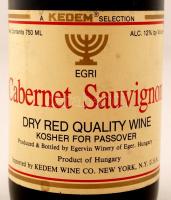 1982 Egri Cabernet Sauvignon pészachi kóser száraz vörösbor, 0,75 l, angol és héber nyelvű tanúsító ...