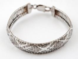 Ezüst  karkötő,  Ag., nettó: 13,6gr., jelzett,  18cm / Silver bracelet, Ag, net. 13,6gr, marked,18cm