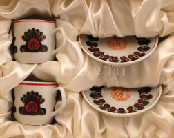 Hollóházi mokkás csésze és alj (2db), matricás, jelzett, eredeti dobozában, hibátlan: csésze: m: 5 c...