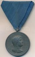 1940. "Erdélyi részek felszabadulásának emlékére" cink emlékérem mellszalaggal. Szign.:BERÁN T:2 Hungary 1940. "Commemorative Medal for the Liberation of Transylvania" zinc medal with original ribbon. Sign.:BERÁN L. C:XF