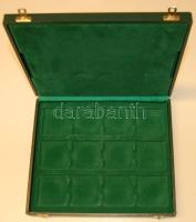 Pénztartó kazetta 12 férőhellyel, zöld színű, jó állapotú