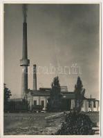 1943 Nagybátony, A szénbánya erőközpontja, feliratozott fotó, 11x8 cm