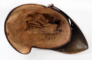 Fém bascinet sisak, színházi kellék?, belül feliratokkal, tetején kis horpadással, m: 30 cm